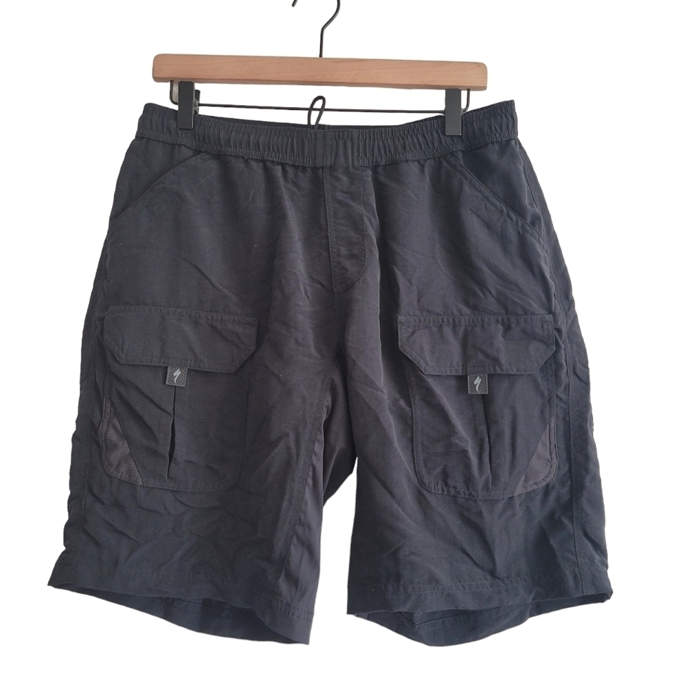 Specialized Men's Large Black Biker Cargo Shorts Lined